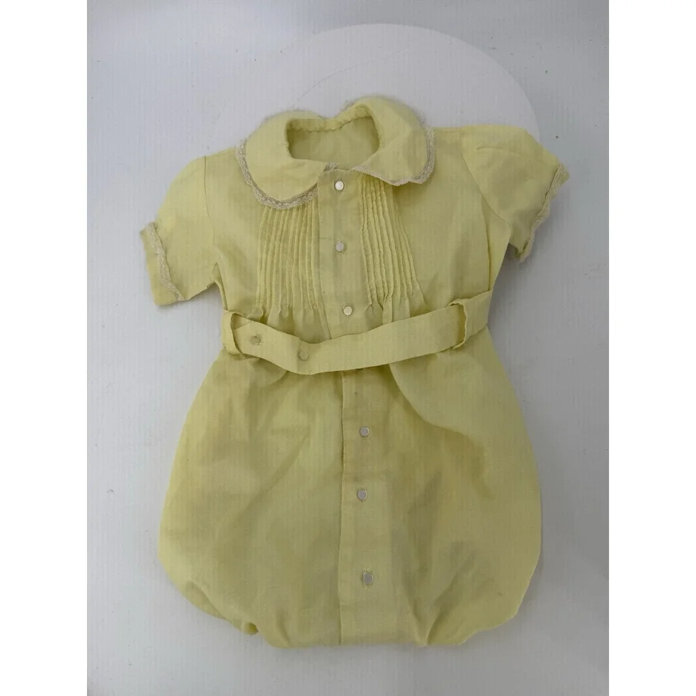 Vintage Yellow Baby Peter Pan Collar Lace Trim Romper With Pintuck Details